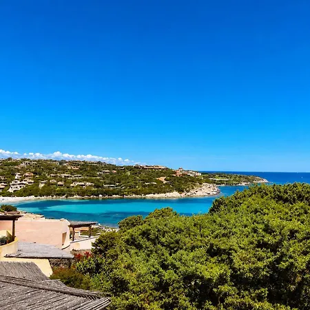 Vakantiehuis Three Bedroom Sea View In Cala Granu Shared Pool 200m From The *