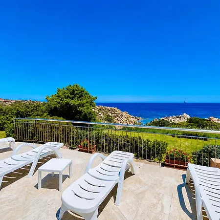 Vakantiehuis Three Bedroom Sea View In Cala Granu Shared Pool 200m From The Porto Cervo